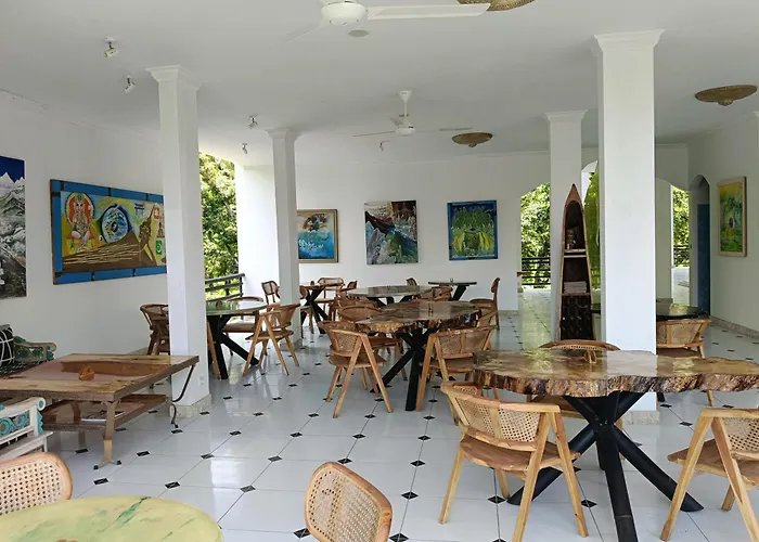 Skylodge - Bali Jungle Retreat With Fine Dining & Eco Pool 4*