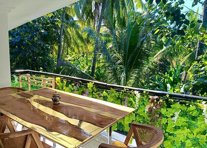 Skylodge - Bali Jungle Retreat With Fine Dining & Eco Pool 4*